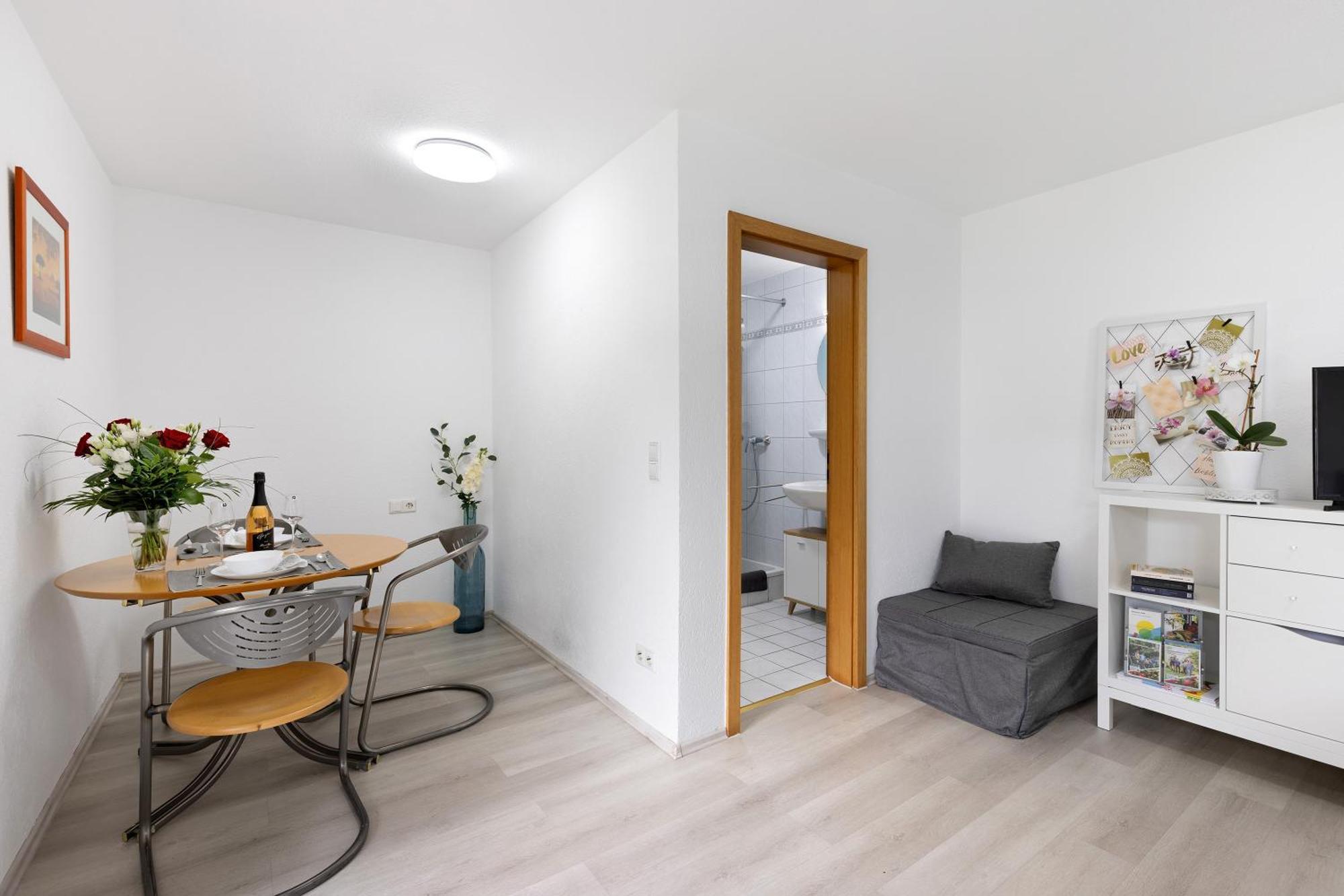 Albgaengerle Apartment เมอร์สซิงเงิน ภายนอก รูปภาพ